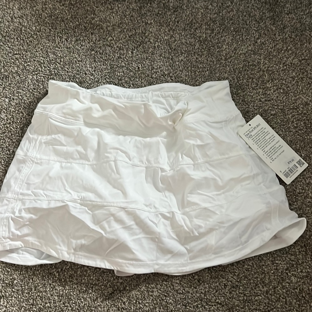 White lululemon skirt